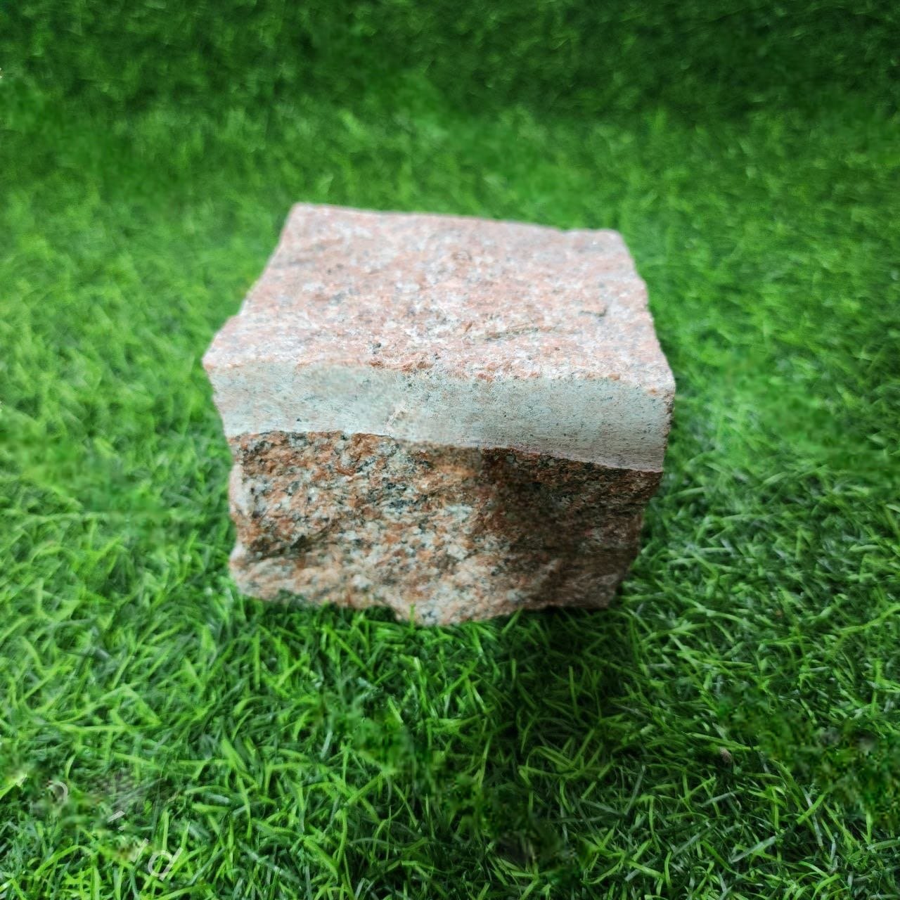 Premium Granite Red Machine Cut Cobble Stones
