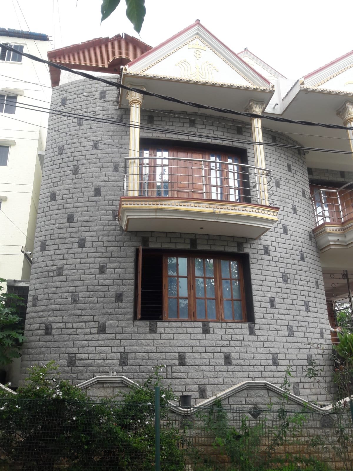 Premium Grey and Black Natural Wall Cladding