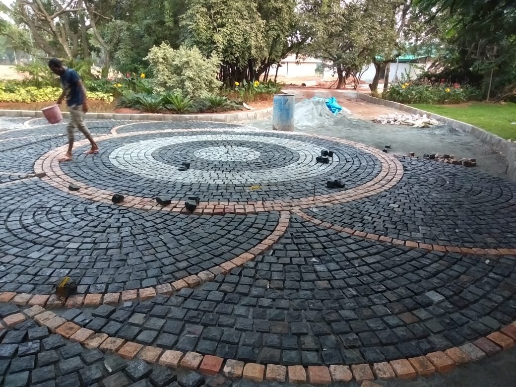 Premium Granite Black Machine Cut Cobble stones