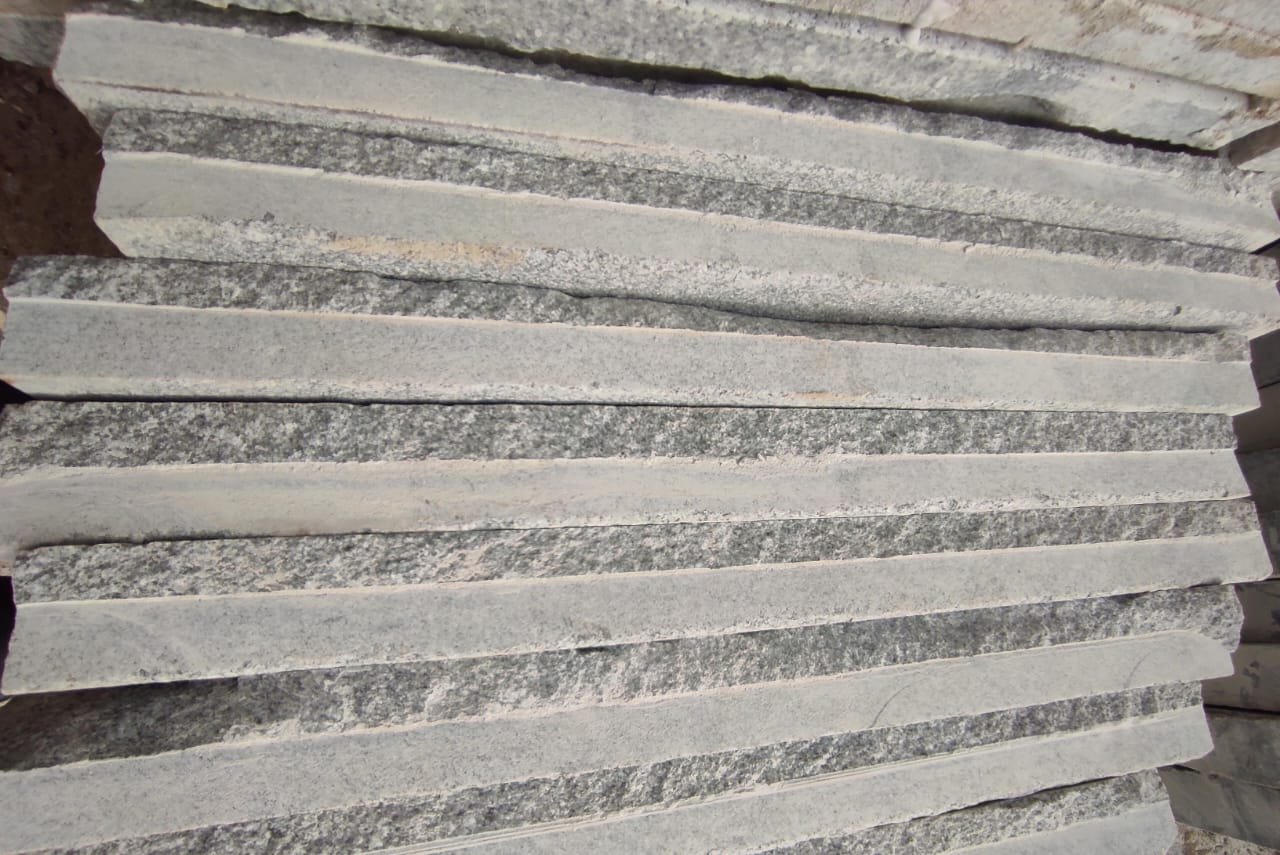 50mm Natural Stones